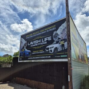 A billboard advertising the Lavish Life website